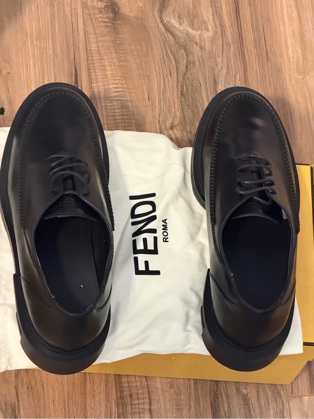 Fendi Black Leather Lace-Up Derby Shoes